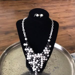 True Bib Necklace and Earring Set Silver tone 18”